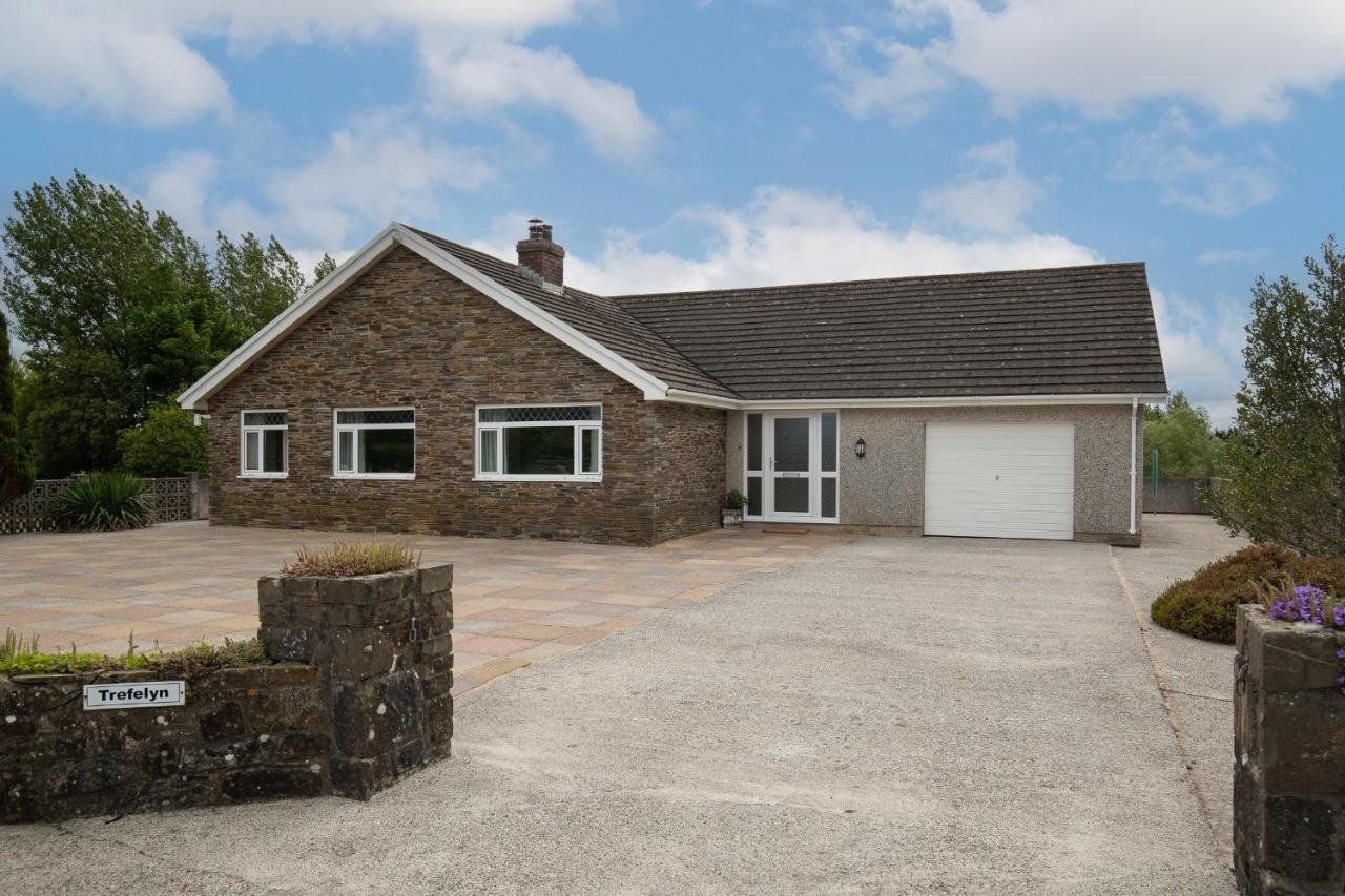 Holiday home Trefelyn